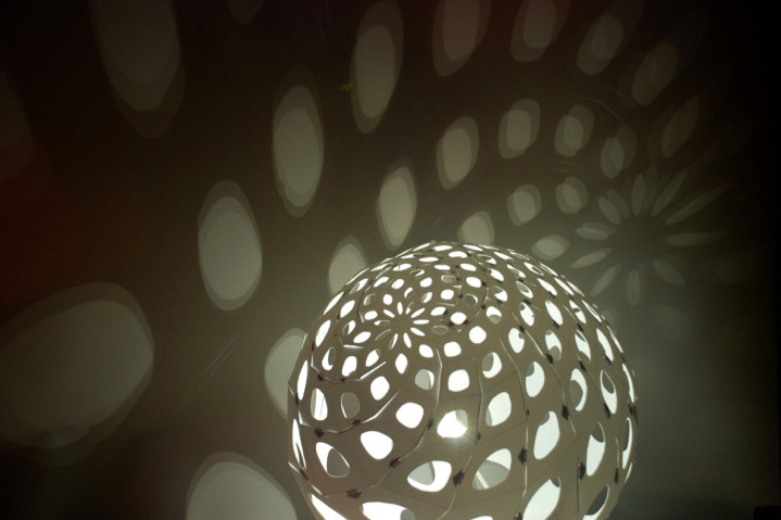 Adamlamp spiral folding geomtery lamps. The SPIRAL product line consists of decoration lamps for both in- and outdoor usage. 