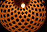 Bamboo Light Hexagonal Beehive 50 Half – luz cálida y elegante con estética en bambú
