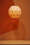 Wood Veneer Light Ball 45 - Handgjord träbelysning med UV-skydd